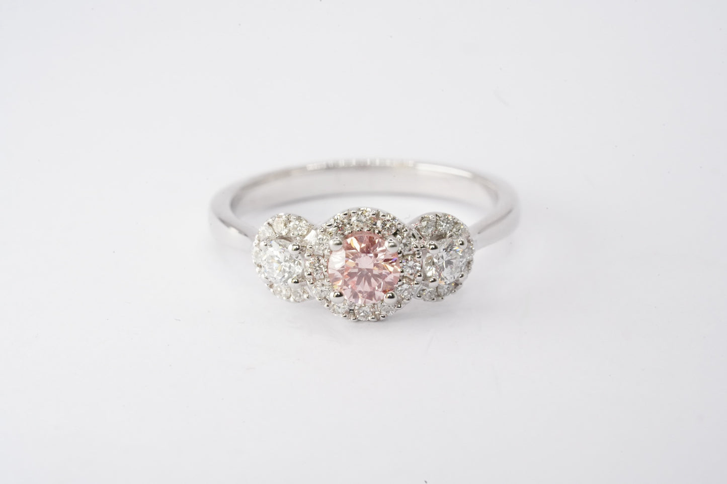 9ct White Gold and Pink Diamond ring