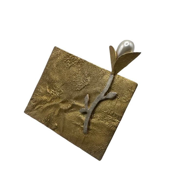 Pearl Flower Brooch