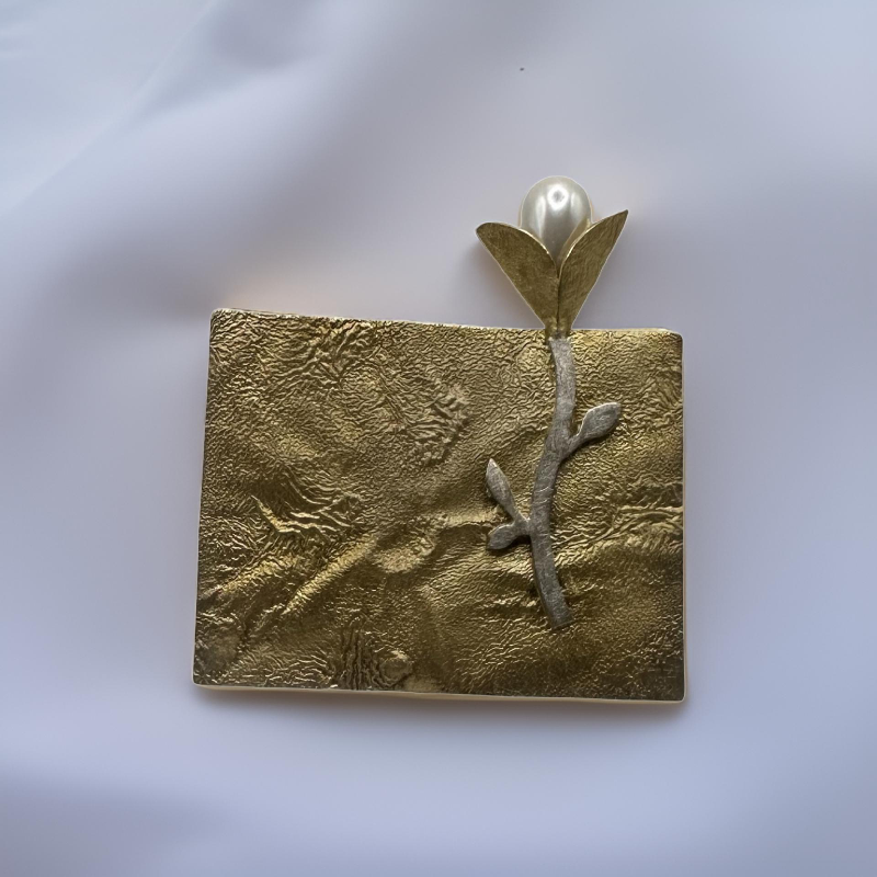 Pearl Flower Brooch