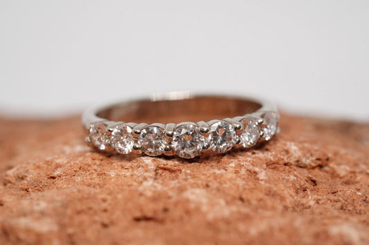 18k White Gold Diamond Engagement Ring - Size N