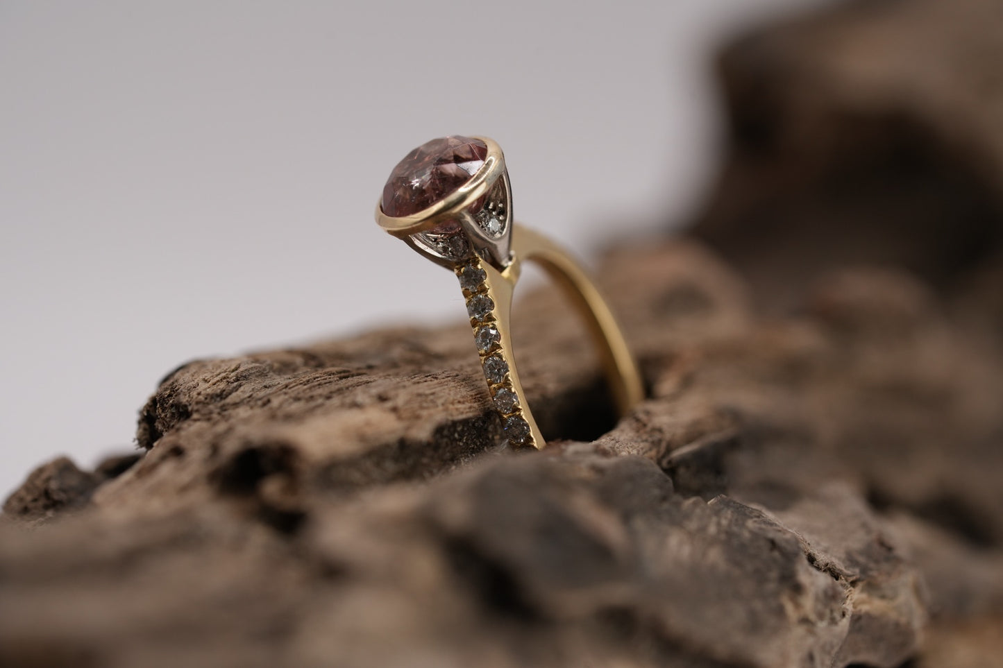 18ct Yellow Gold Modern Tourmaline Ring