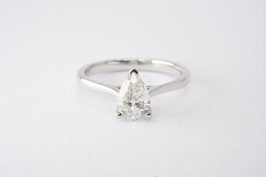 18ct White Gold and Diamond Solitaire Ring